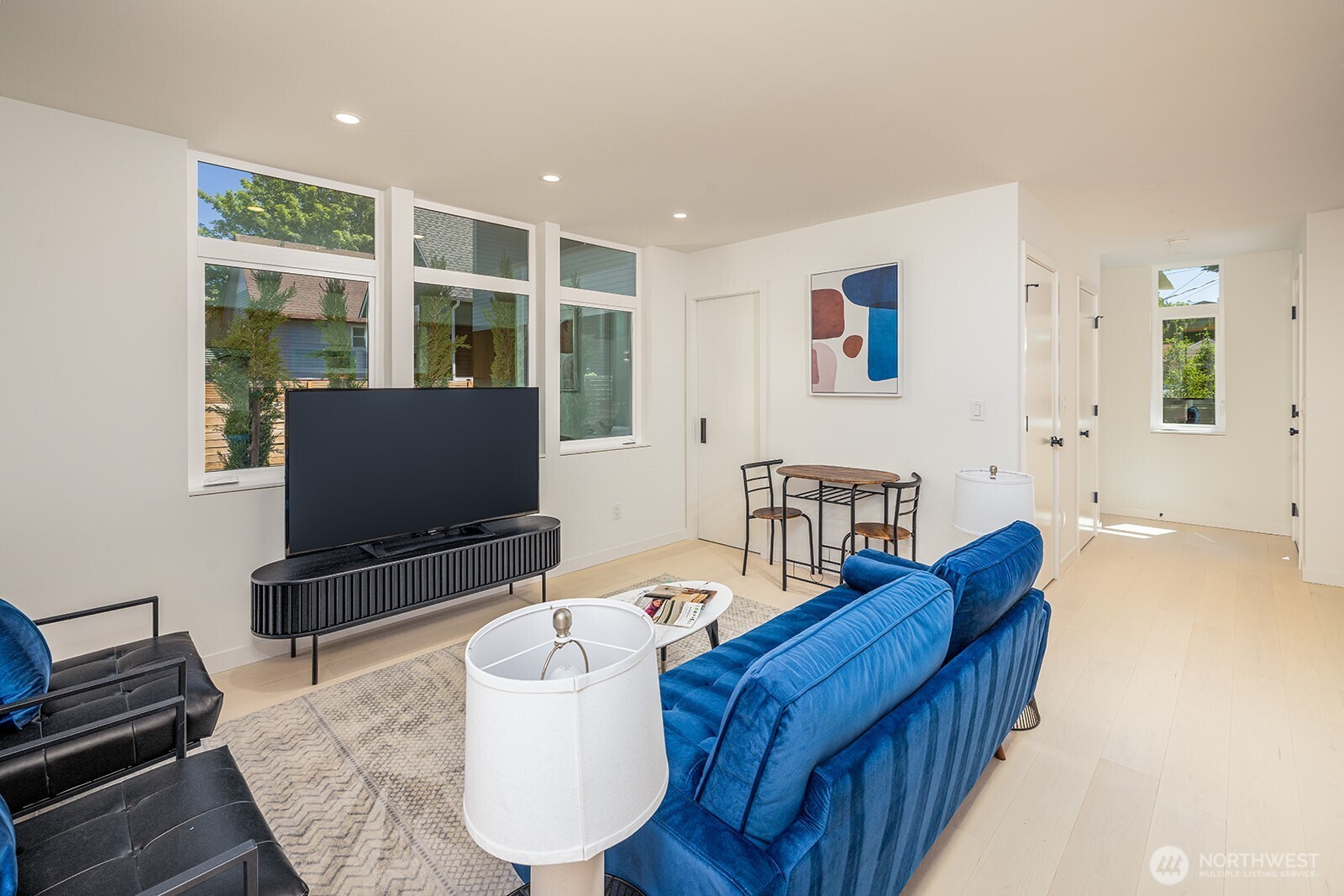 314 Northeast 59th Street Seattle, WA 98105 - Photo 4 of 10