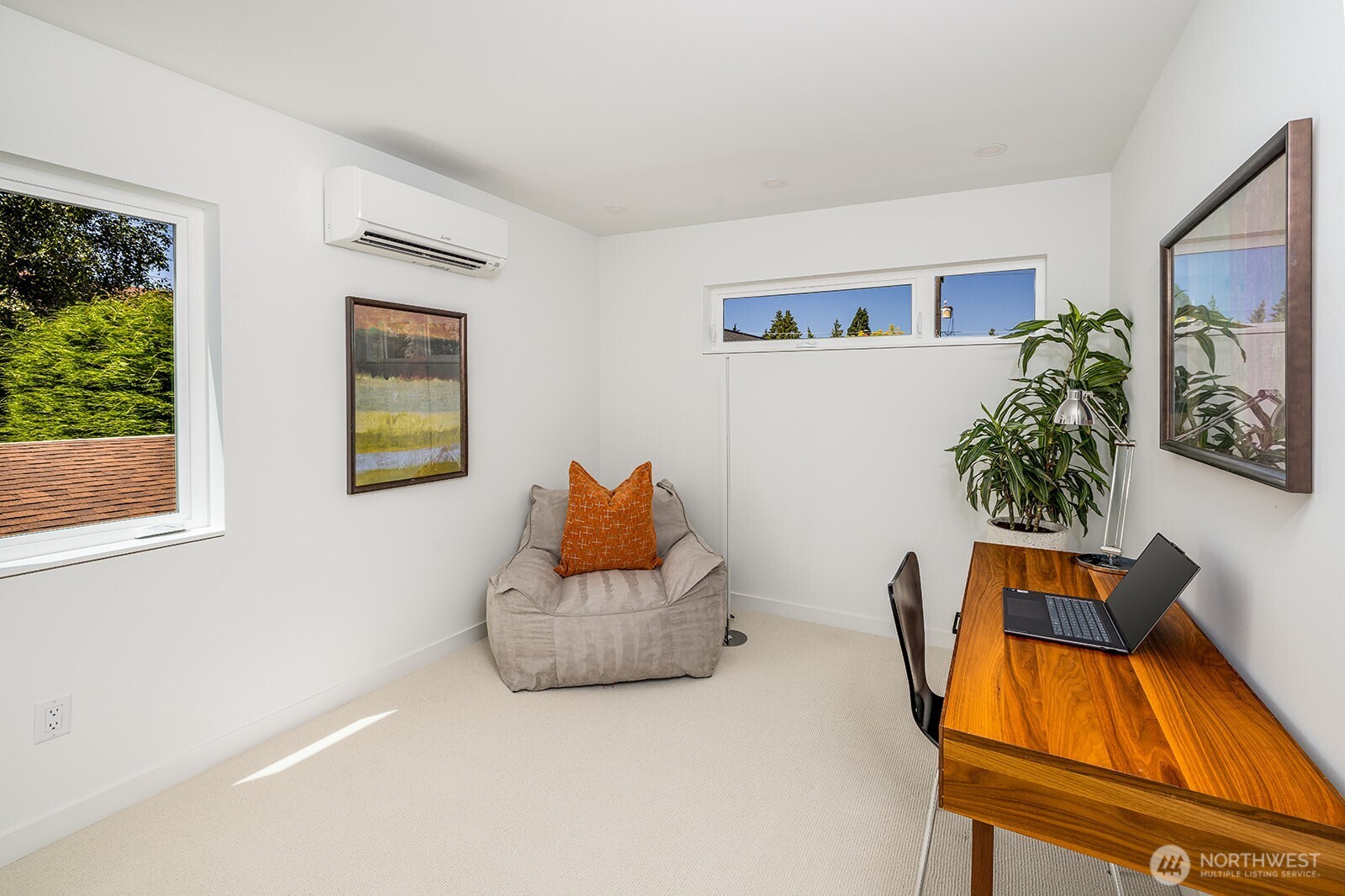 314 Northeast 59th Street Seattle, WA 98105 - Photo 8 of 10