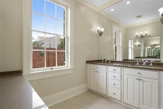 $3,350 | 1029 Bourbon Street, Unit A, New Orleans, LA 70116