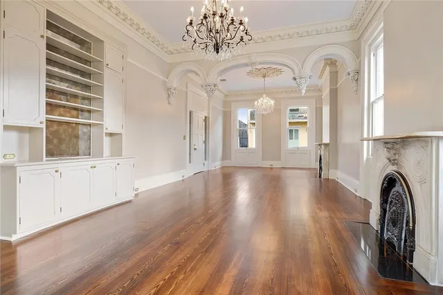 $3,350 | 1029 Bourbon Street, Unit A, New Orleans, LA 70116