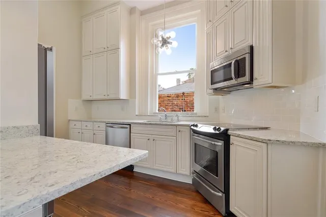 $3,350 | 1029 Bourbon Street, Unit A, New Orleans, LA 70116