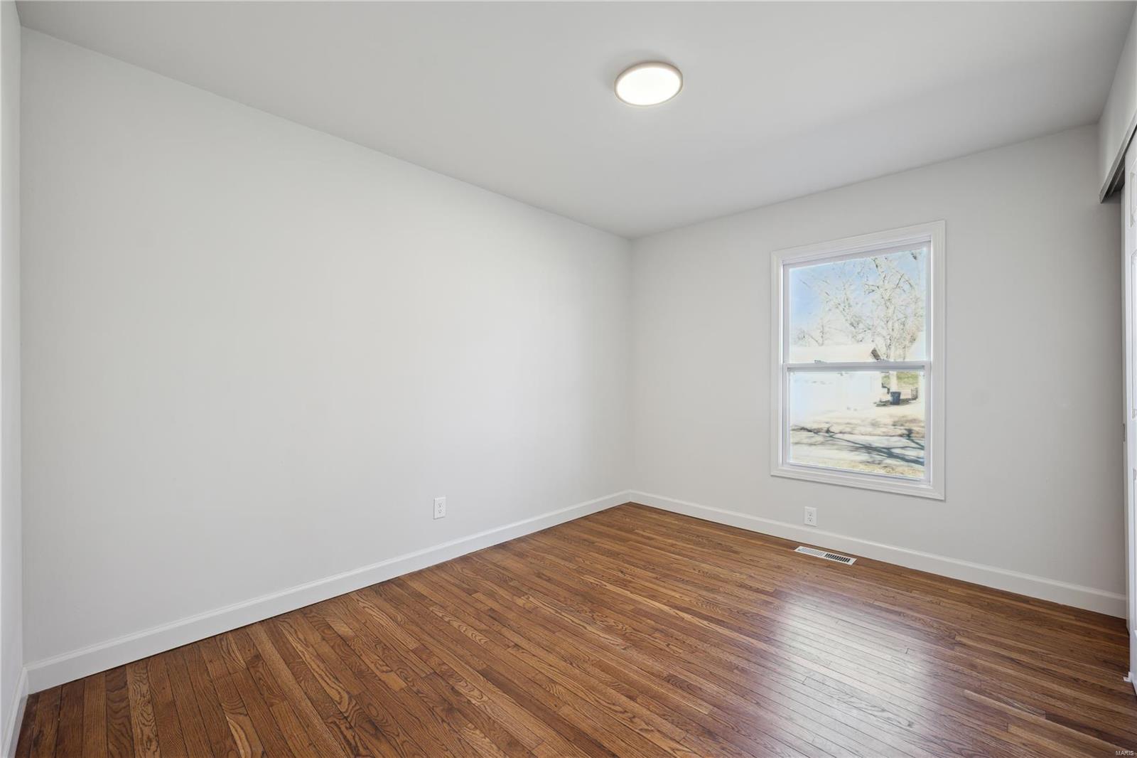 2204 Rountree Drive St. Louis, MO 63136 - Photo 10 of 18 Gallery Image 10