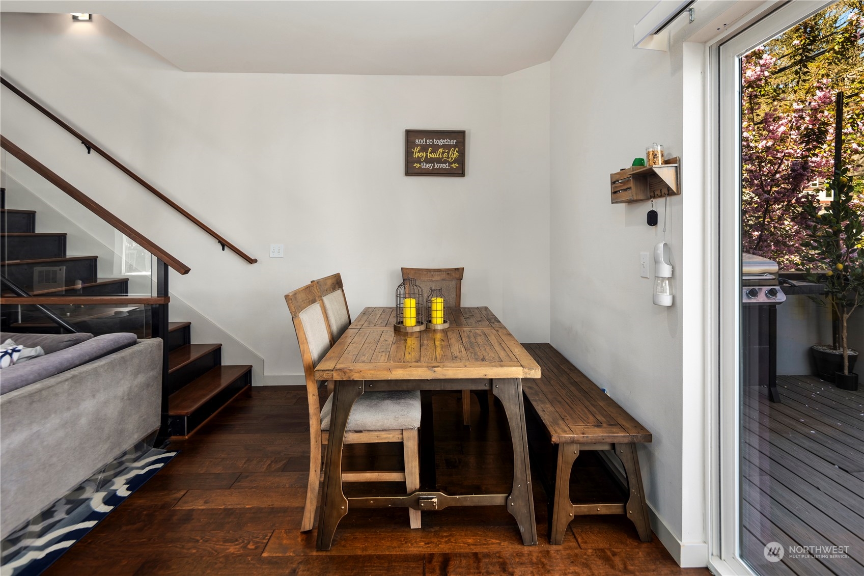 218 North 39th Street Seattle, WA 98103 - Photo 13 of 27 a workspace with wooden floor and furniture