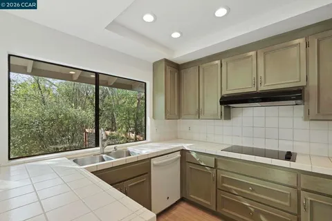 $1,050,000 | 3124-3124 Shire Lane, Walnut Creek, CA 94598