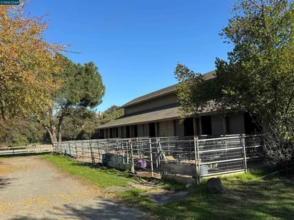 $1,050,000 | 3124-3124 Shire Lane, Walnut Creek, CA 94598