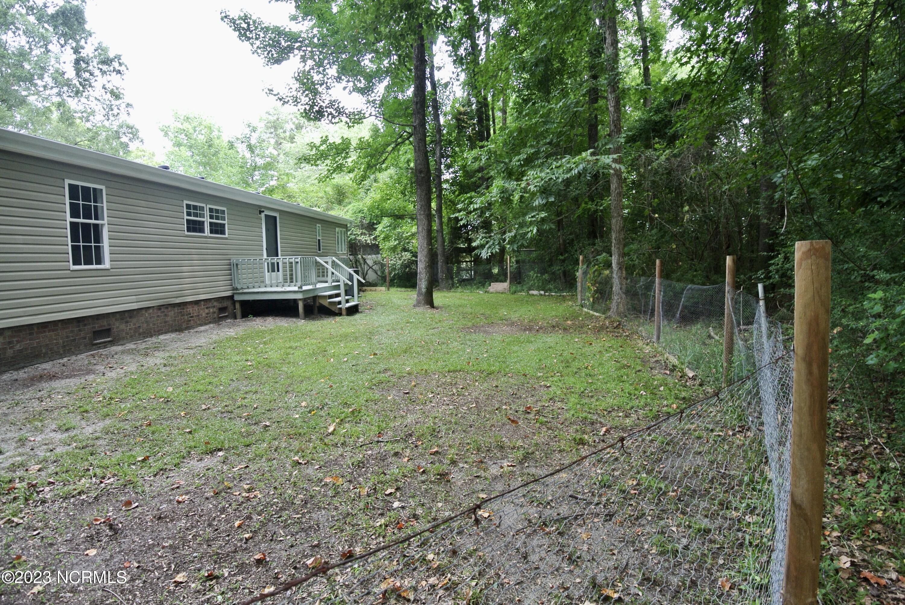 125 Stevenson Road New Bern, NC 28562 - Photo 44 of 44 View of fenced-in area in backyard