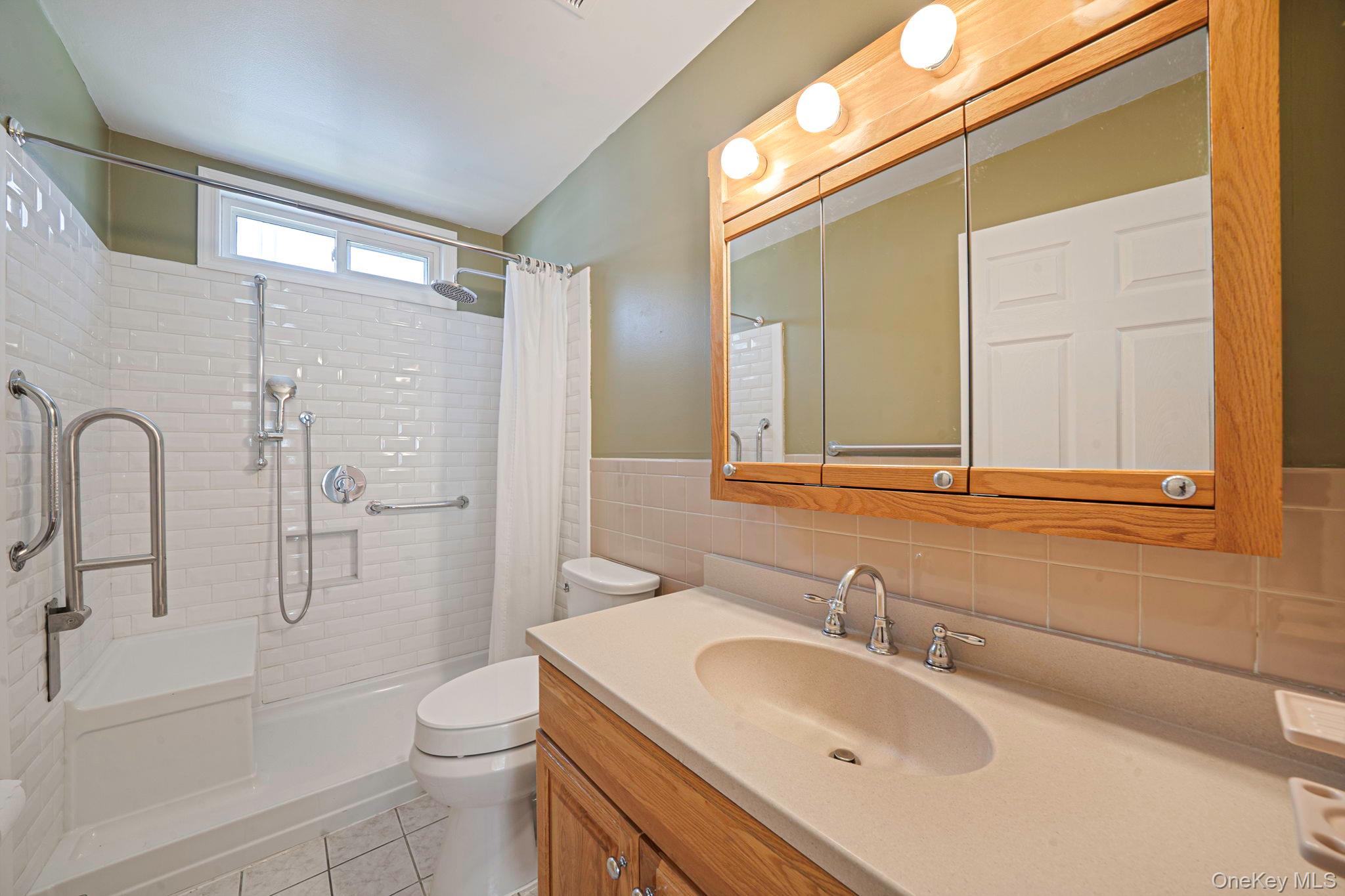 259 Edinburgh Drive Ridge, NY 11961 - Photo 17 of 31