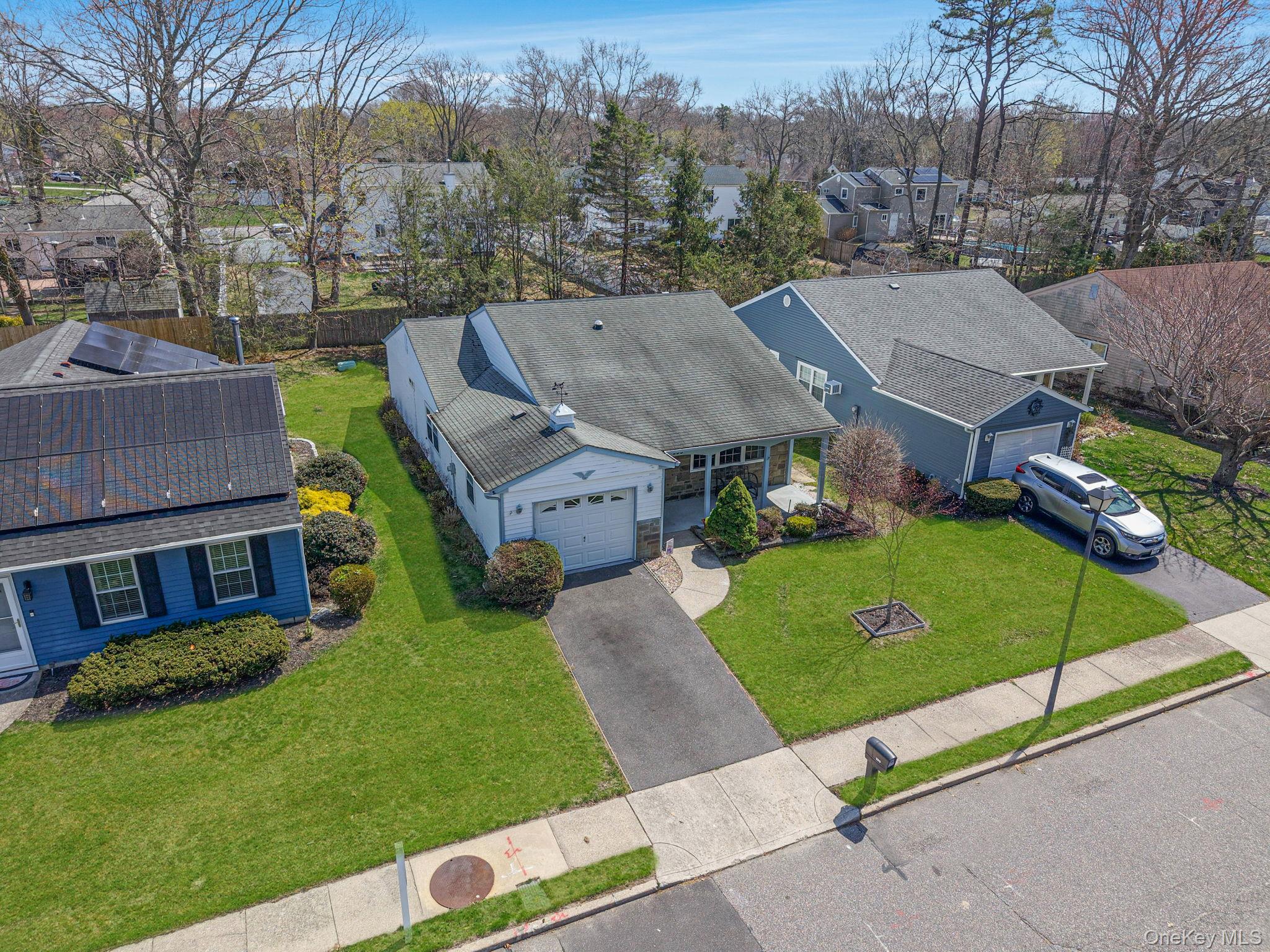 259 Edinburgh Drive Ridge, NY 11961 - Photo 28 of 31