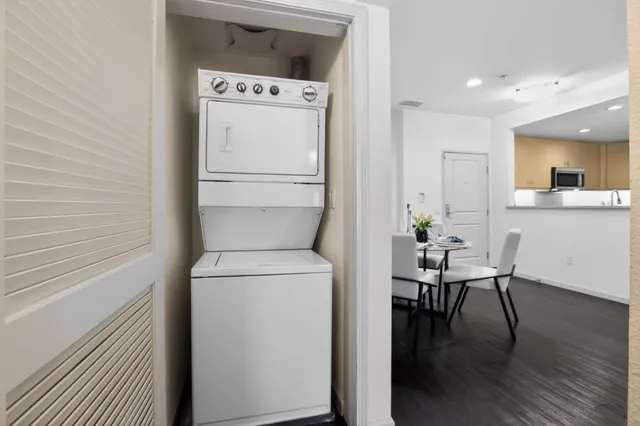 $1,080,000 | 10745 North De Anza Boulevard, Unit 215, Cupertino, CA 95014