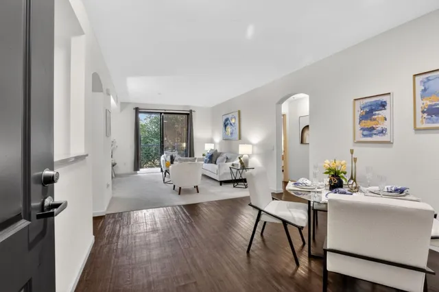 $1,080,000 | 10745 North De Anza Boulevard, Unit 215, Cupertino, CA 95014