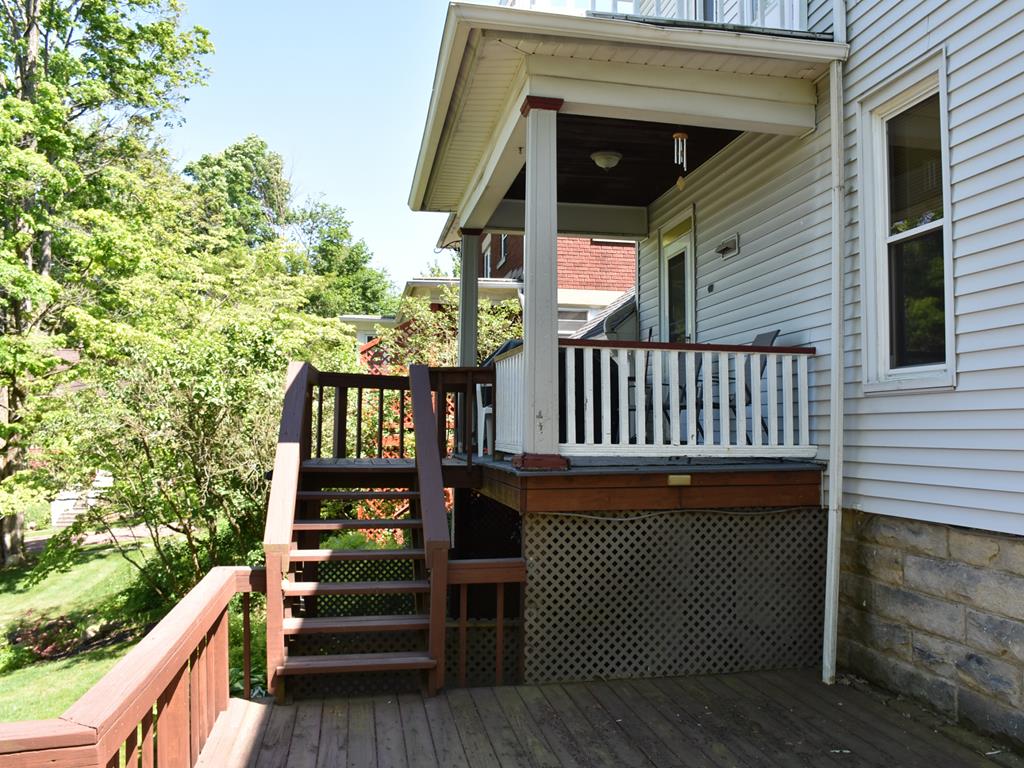 655 Chestnut Street Meadville, PA 16335 - Photo 39 of 43 a view of wooden deck
