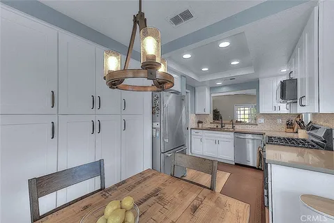 $599,950 | 436 Roosevelt Street, Corona, CA 92879