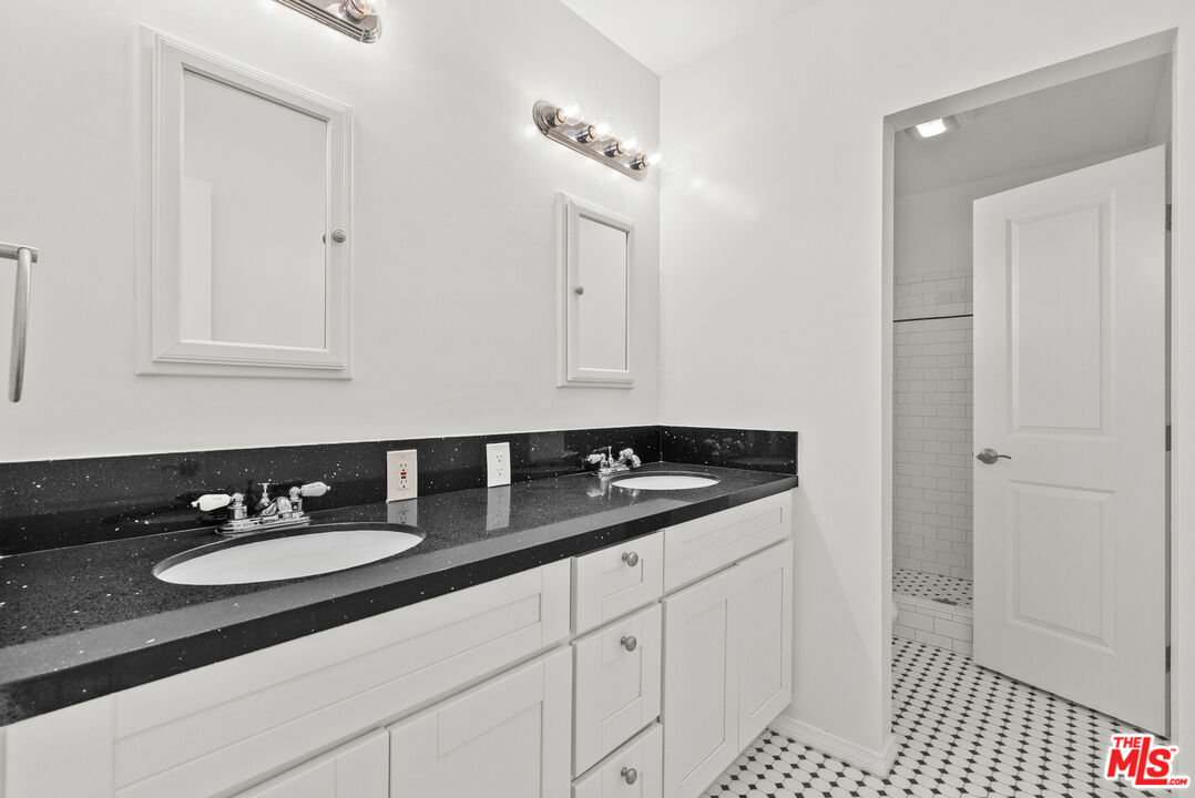24364 Arcadia Street Newhall, CA 91321 - Photo 33 of 50