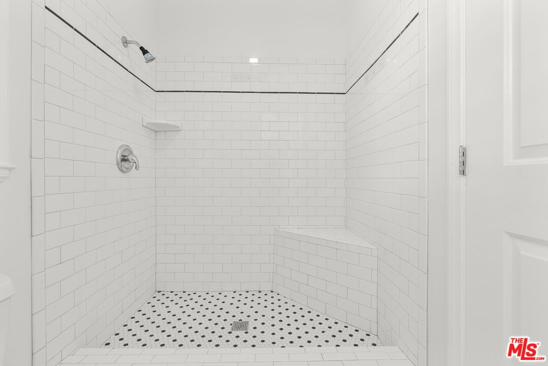 24364 Arcadia Street Newhall, CA 91321 - Photo 34 of 50
