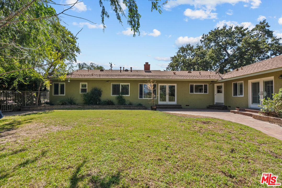 24364 Arcadia Street Newhall, CA 91321 - Photo 39 of 50