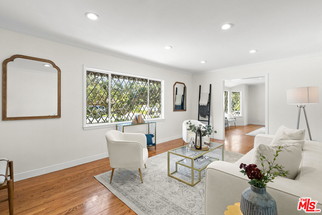 24364 Arcadia Street Newhall, CA 91321 - Photo 4 of 50