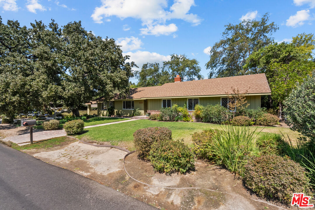 24364 Arcadia Street Newhall, CA 91321 - Photo 45 of 50