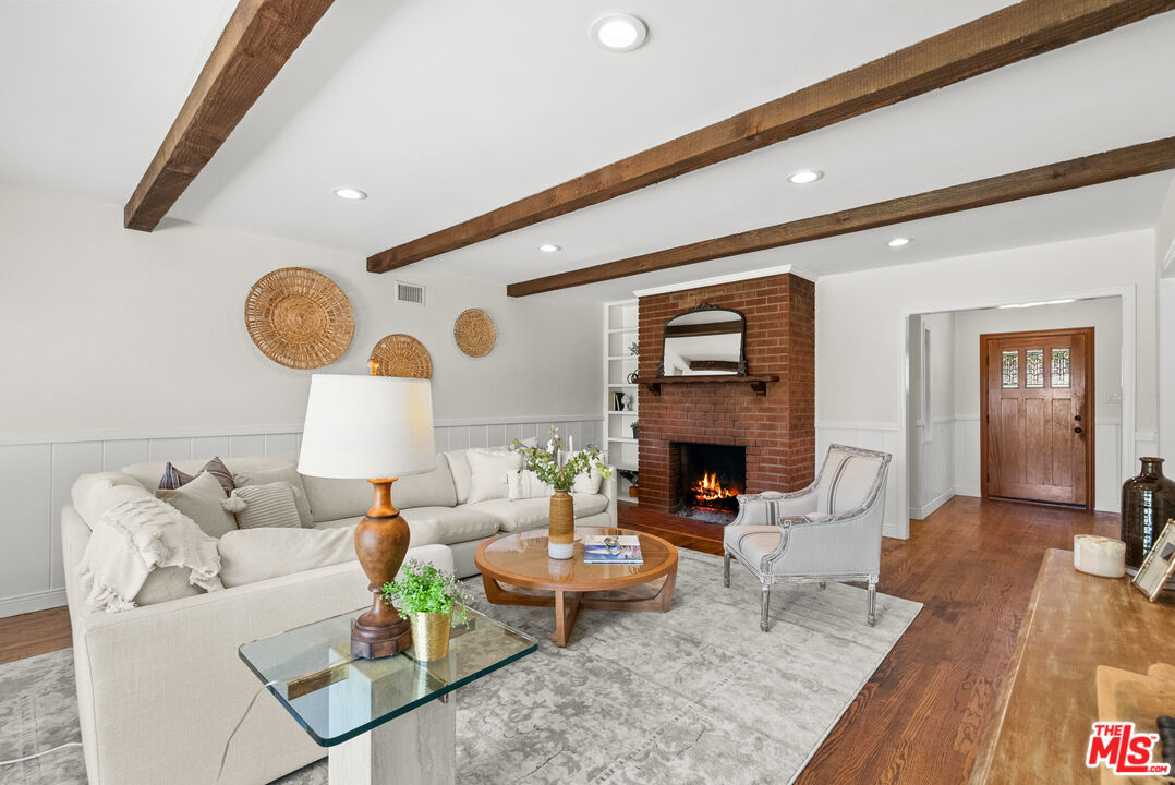 24364 Arcadia Street Newhall, CA 91321 - Photo 8 of 50