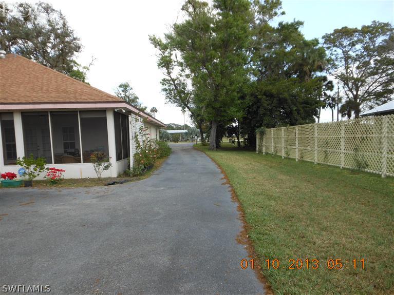 2078 Fort Denaud Road LaBelle, FL 33935 - Photo 16 of 19 Gallery Image 16