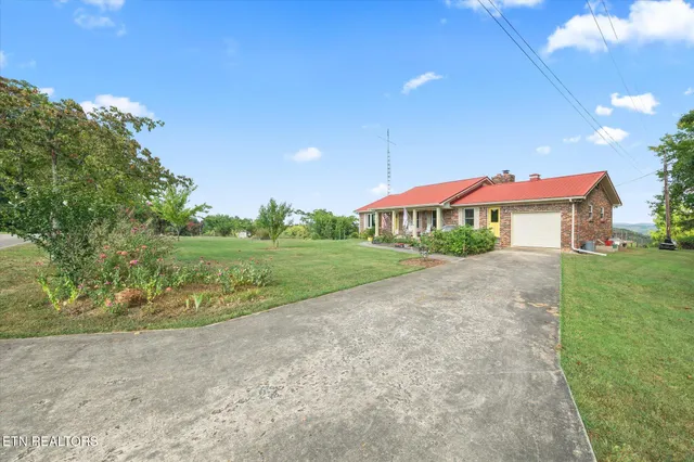 $263,000 | 9466 Barnes Ridge Road, Monroe, TN 38573