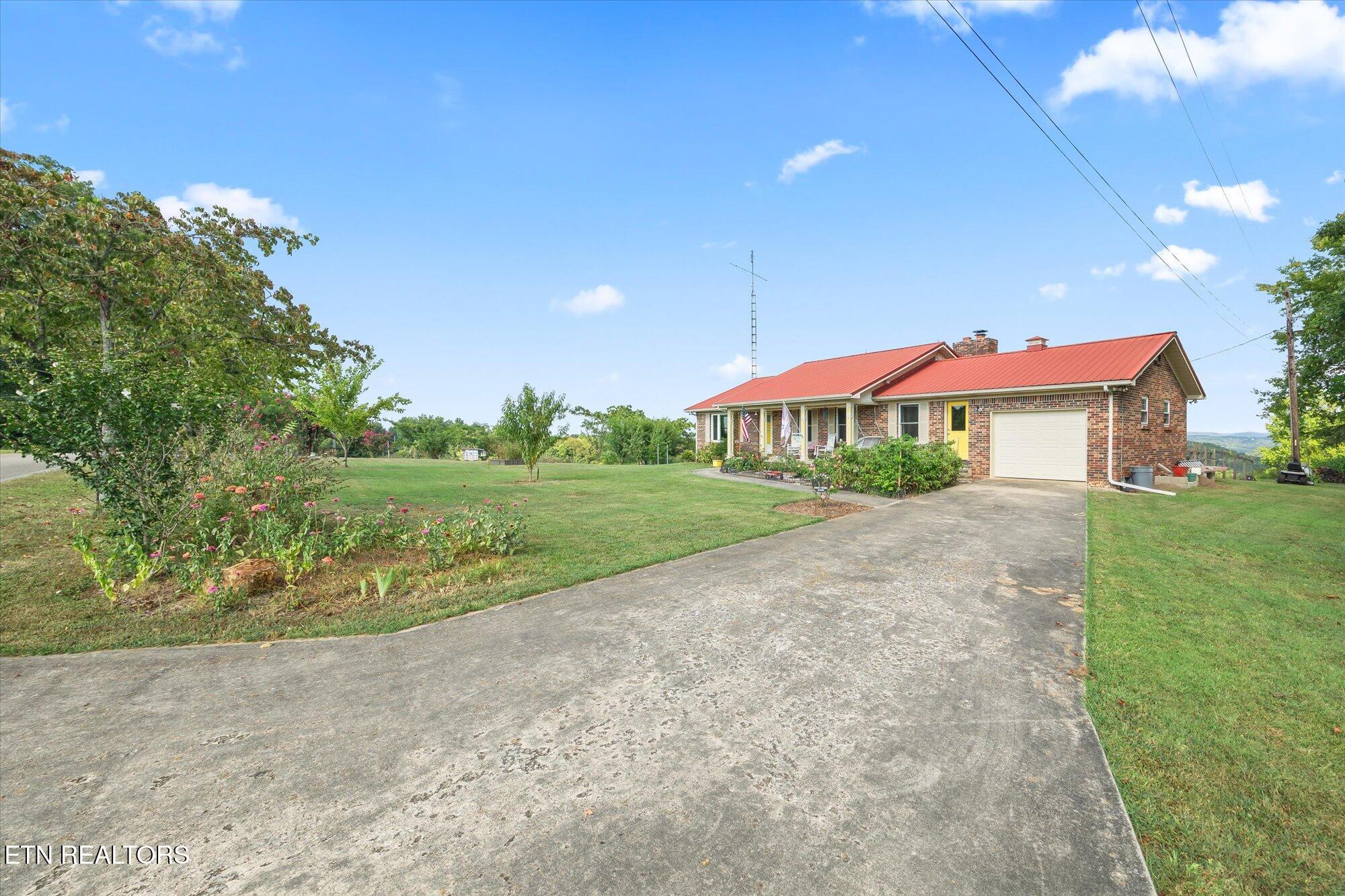 9466 Barnes Ridge Road Monroe, TN 38573 - Photo 2 of 39 01-9466 Barns Ridge Rd, Monroe _0876