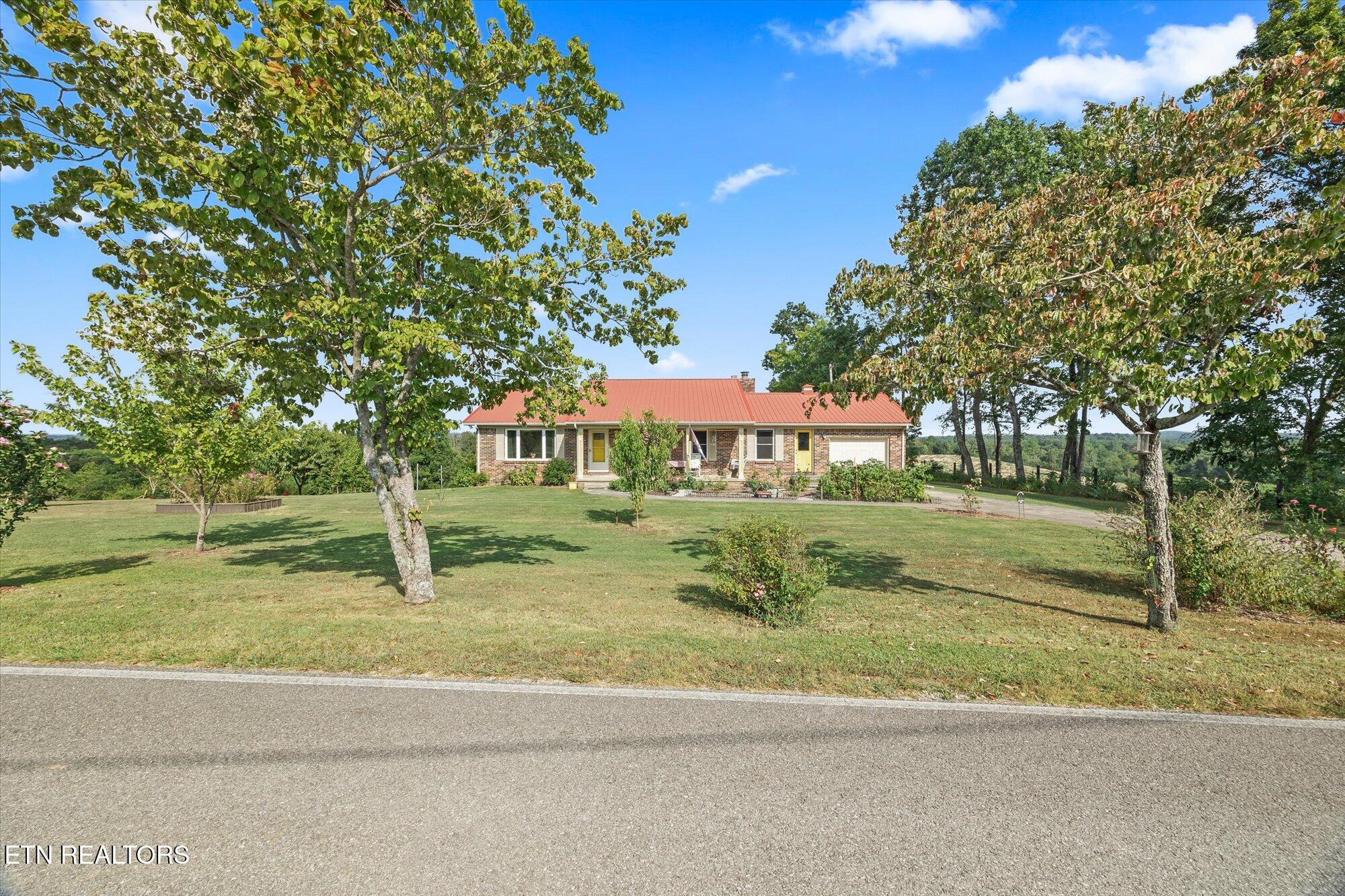 9466 Barnes Ridge Road Monroe, TN 38573 - Photo 3 of 39 02-9466 Barns Ridge Rd, Monroe _0888