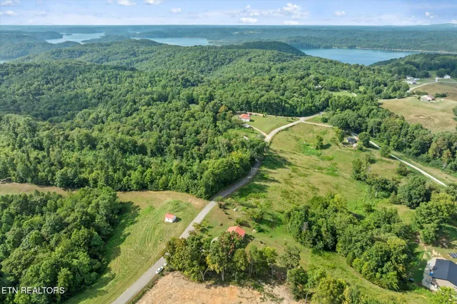 $263,000 | 9466 Barnes Ridge Road, Monroe, TN 38573