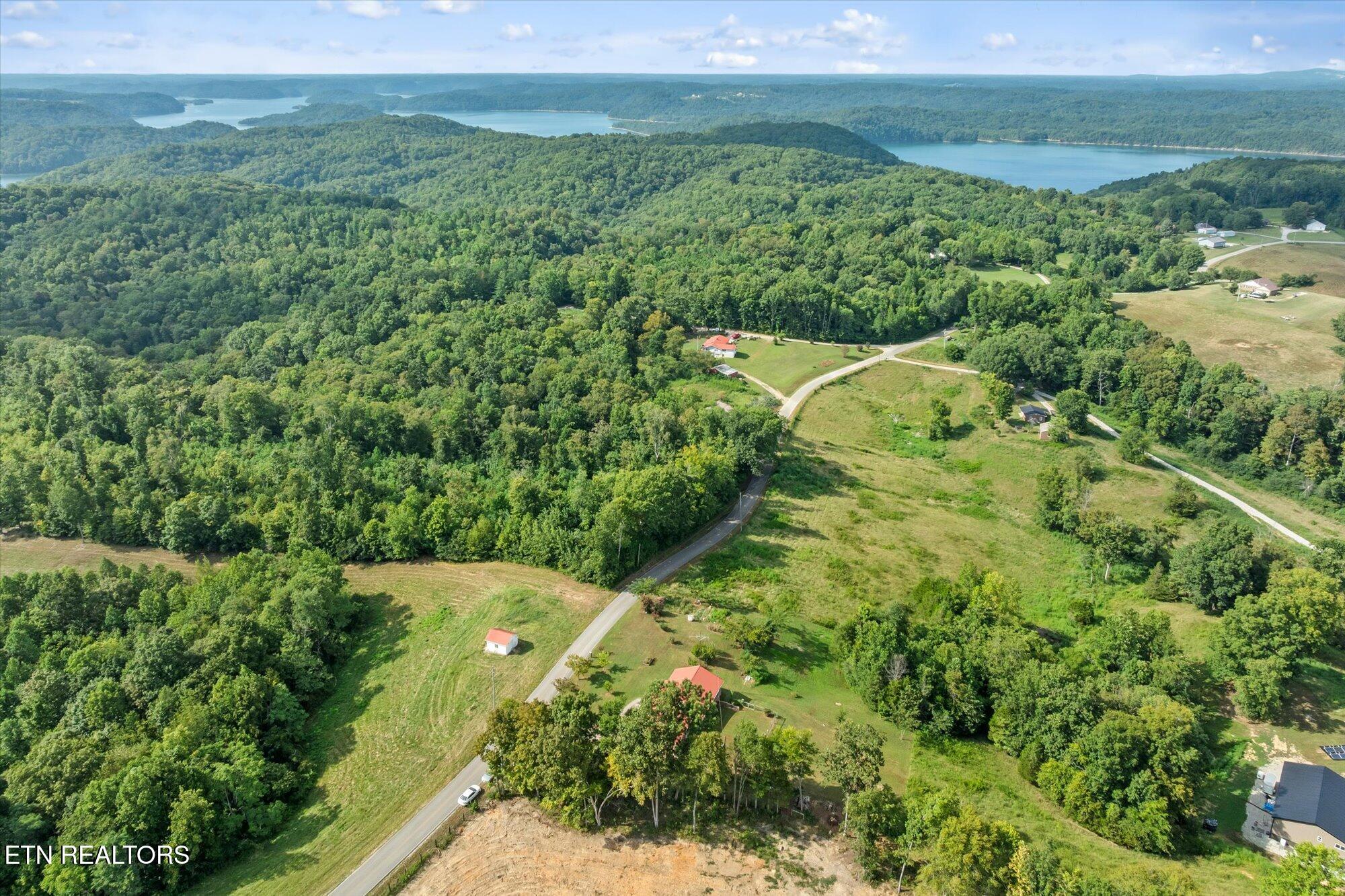 9466 Barnes Ridge Road Monroe, TN 38573 - Photo 36 of 39 10-9466 Barns Ridge Rd, Monroe_0044