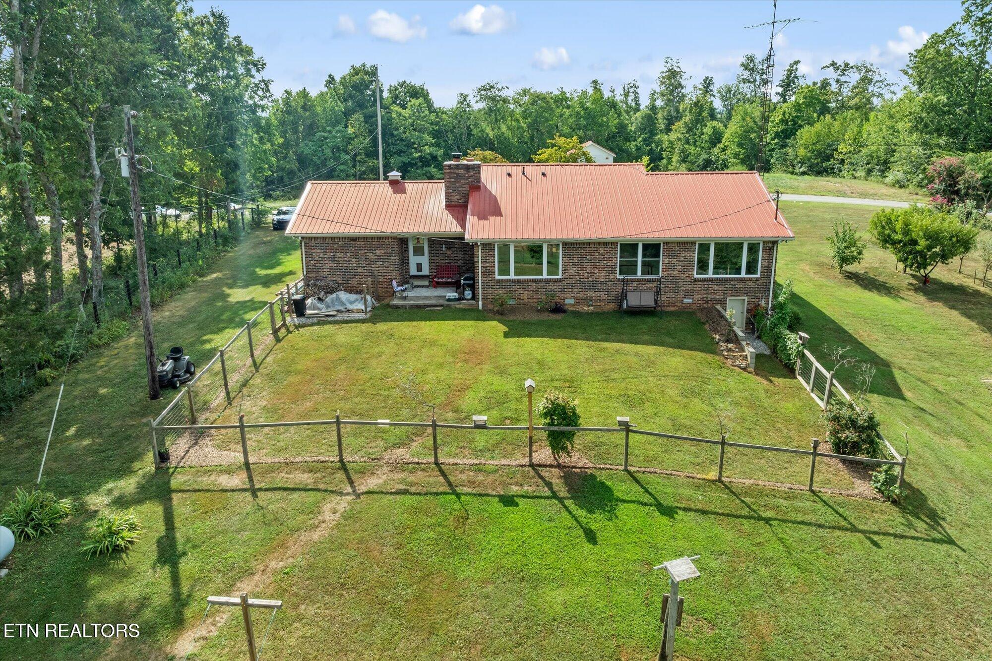 9466 Barnes Ridge Road Monroe, TN 38573 - Photo 8 of 39 01-9466 Barns Ridge Rd, Monroe_0004