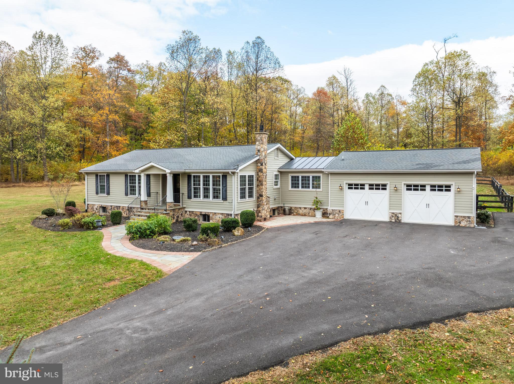 19488 Blue Ridge Mountain Road Bluemont, VA 20135 - Photo 5 of 81 Gallery Image 5