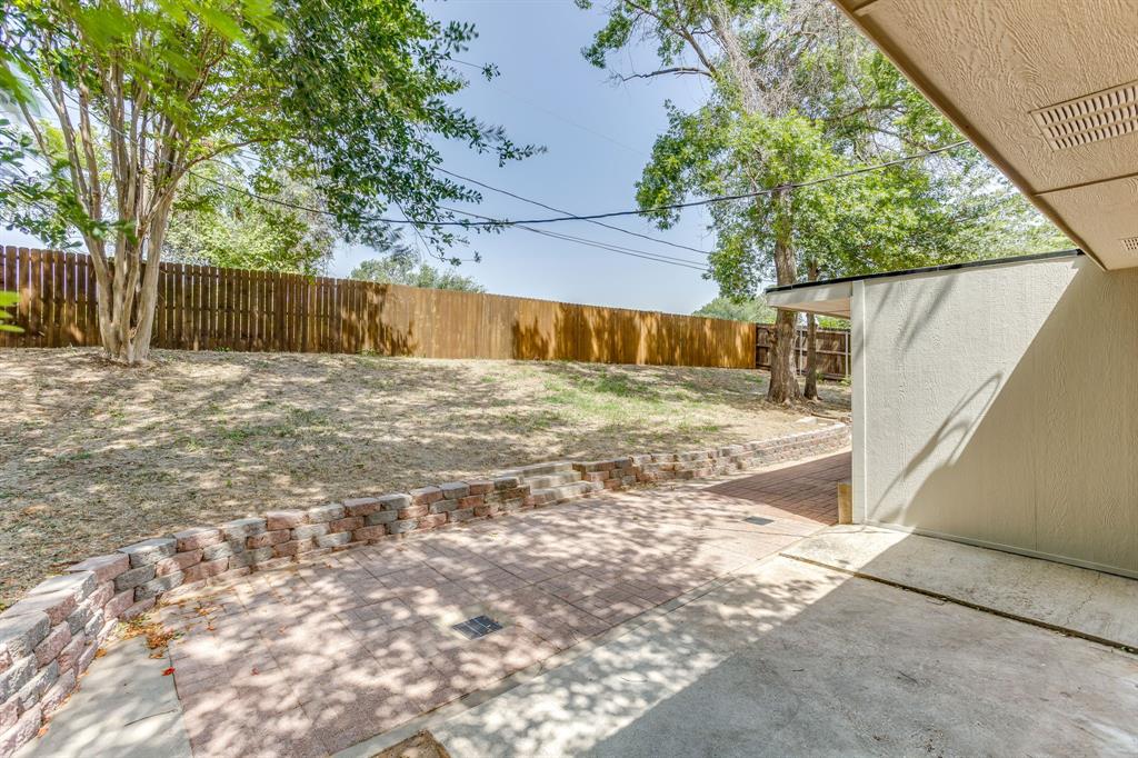 2709 Springbrooke Drive Hurst, TX 76054 - Photo 38 of 40