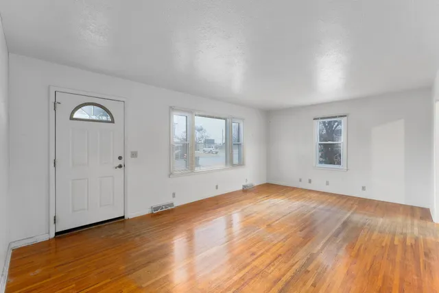 $135,000 | 500 North Walnut Street, Goddard, KS 67052