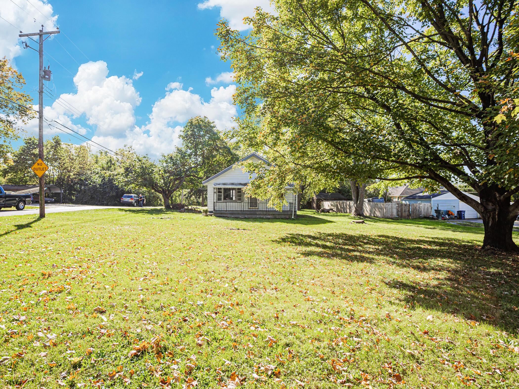 215 Marilla Road, Columbus, OH 43207 01