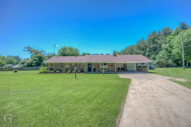$264,900 | 451 Burney Street, Coushatta, LA 71019