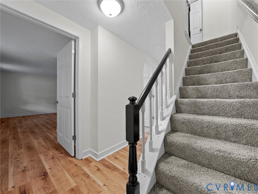 9818 Brenspark Road Chesterfield, VA 23832 - Photo 5 of 33