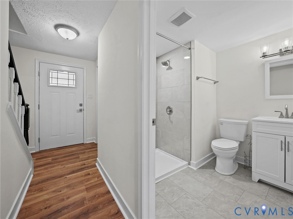 9818 Brenspark Road Chesterfield, VA 23832 - Photo 9 of 33