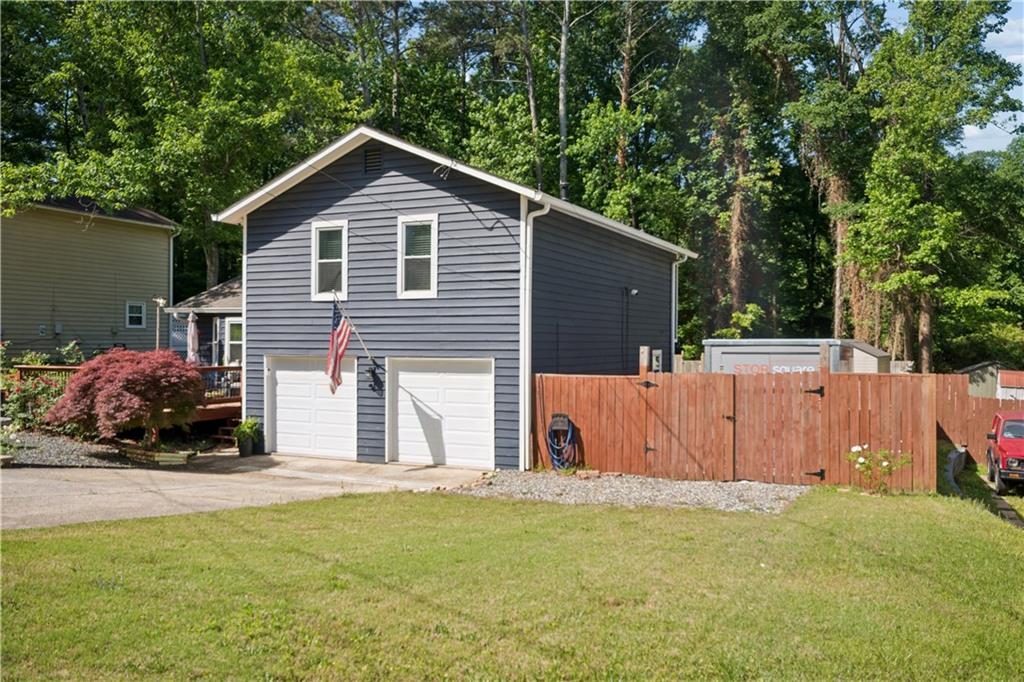 2083 Pond Road Duluth, GA 30096 - Photo 3 of 29