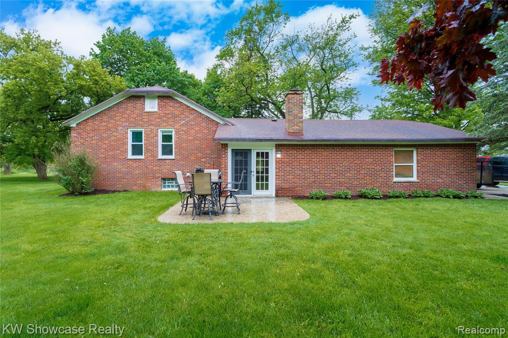 30449 Hickey Road Chesterfield, MI 48051 - Photo 6 of 41