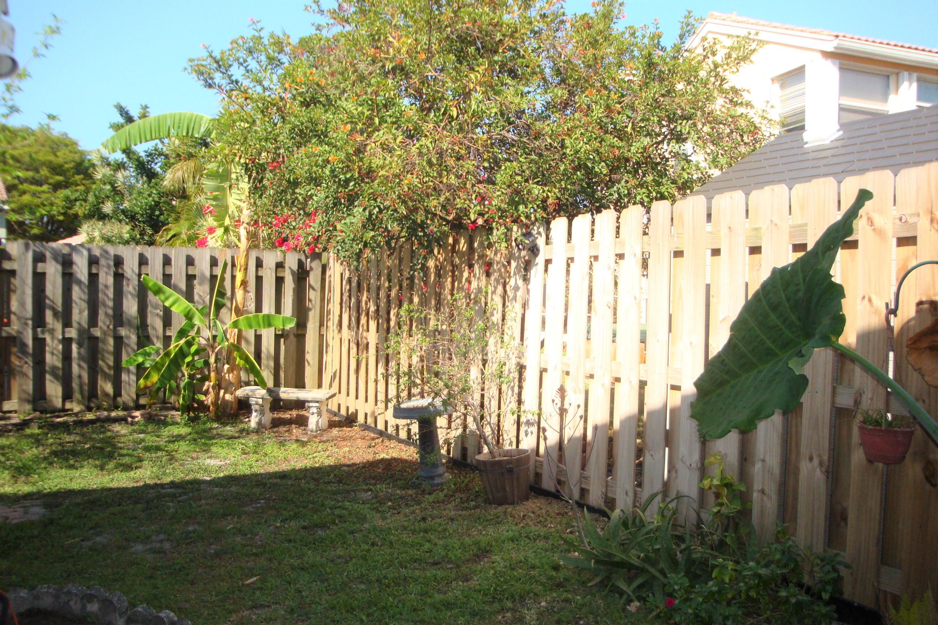 7339 Michigan Isle Road Lake Worth, FL 33467 - Photo 25 of 26 Fenced Backyard