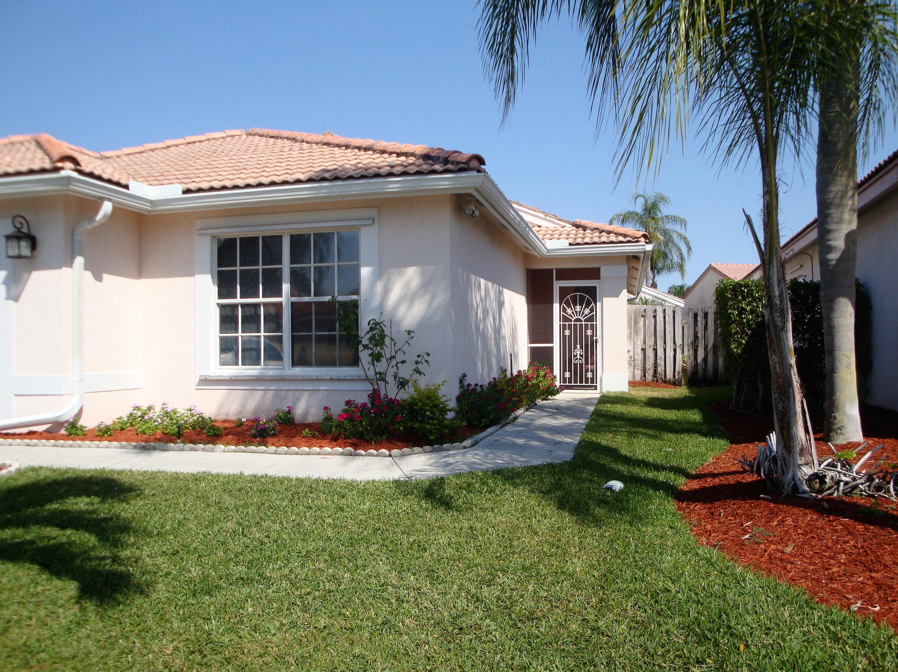 7339 Michigan Isle Road Lake Worth, FL 33467 - Photo 3 of 26 Entrance