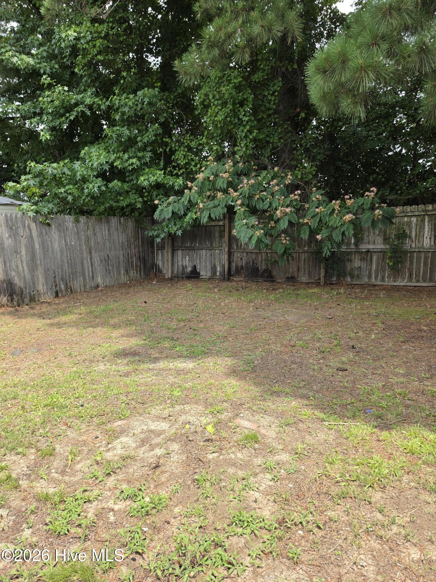 214 Old Oak Road Elizabeth City, NC 27909 - Photo 15 of 17 Fenced-in Yard
