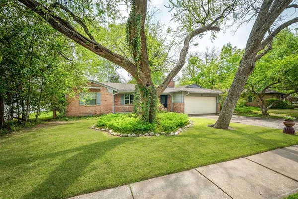 $590,000 | 6516 Danbury Lane, Dallas, TX 75214