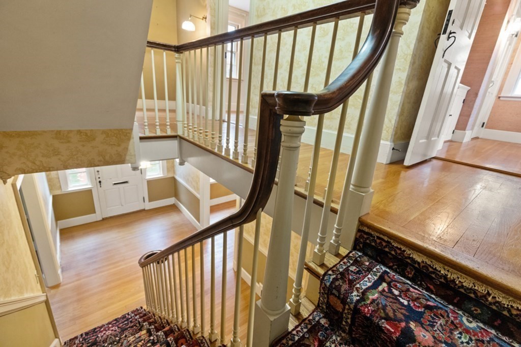 10 Laneton Way Reading, MA 01867 - Photo 16 of 31