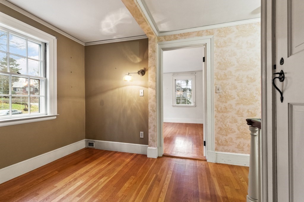 10 Laneton Way Reading, MA 01867 - Photo 17 of 31