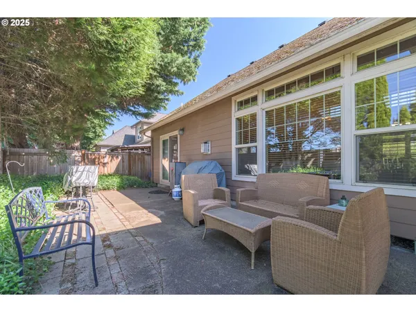 $650,000 | 2610 Crowther Drive, Eugene, OR 97404