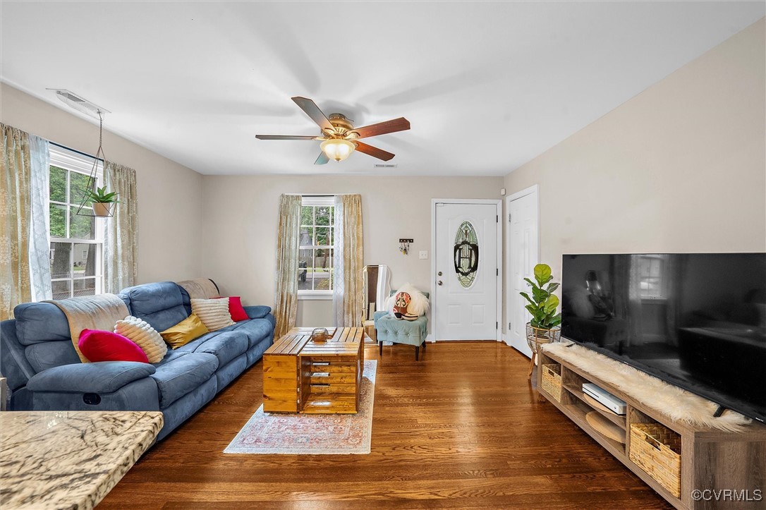 4444 Cogbill Road Richmond, VA 23234 - Photo 8 of 32 Living area with healthy amount of natural light,