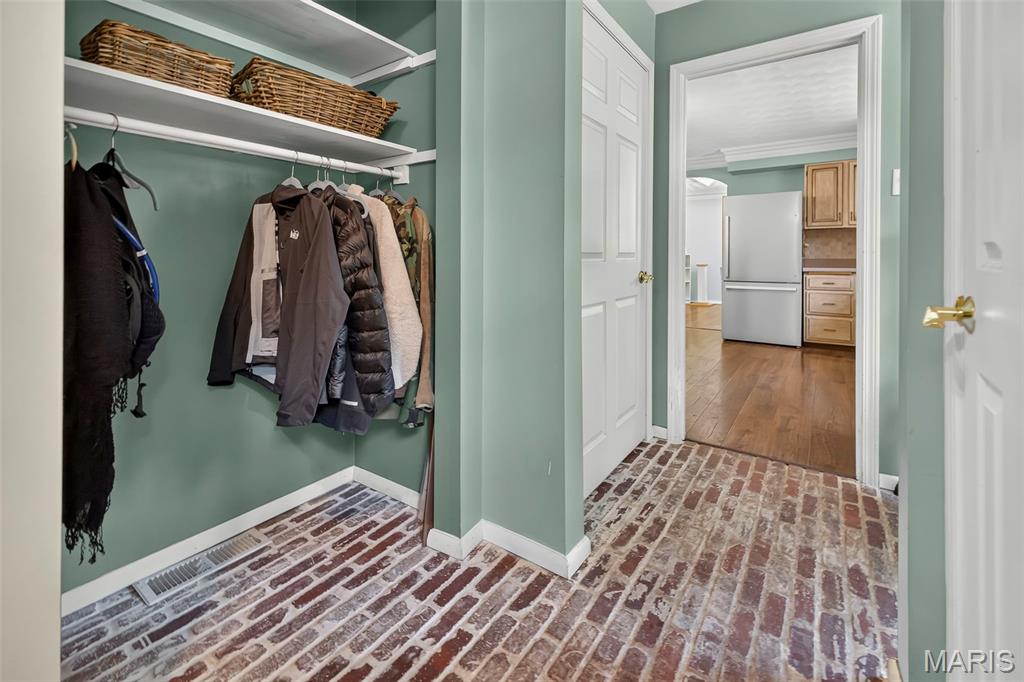 8861 Gilmore Lake Road Columbia, IL 62236 - Photo 30 of 82 Gallery Image 30