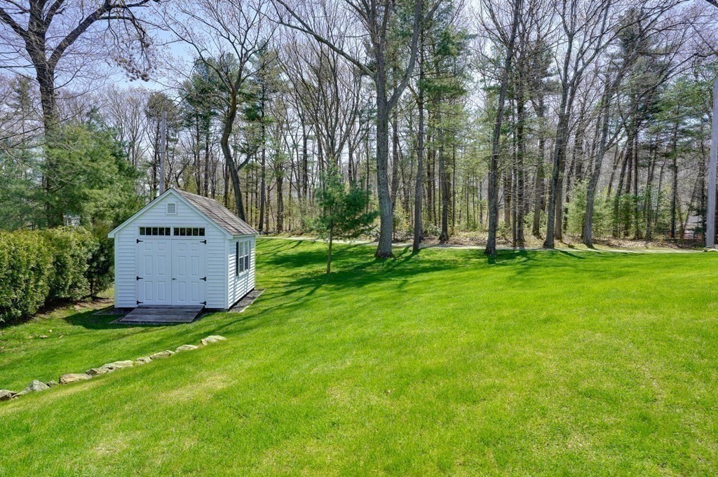 31 Hickory Lane Hudson, MA 01749 - Photo 34 of 42