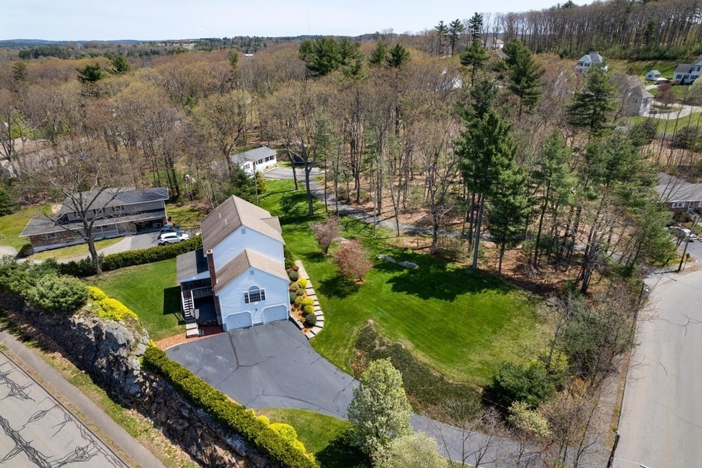 31 Hickory Lane Hudson, MA 01749 - Photo 4 of 42