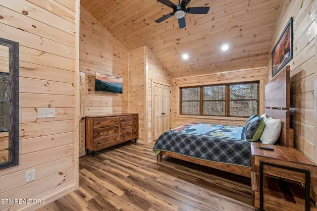 $789,000 | 2184 Beach Front Drive, Sevierville, TN 37876